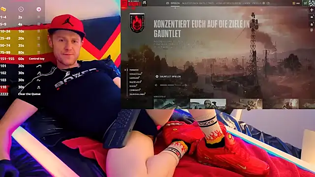 Snapshot of Fuc71 chatting on 11-17-25, 05:52 Fuc71 online show from 11-17-25, 05:52