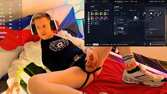 Snapshot of Fuc71 chatting on 01-11-26, 01:16 Fuc71 online show from 01-11-26, 01:16