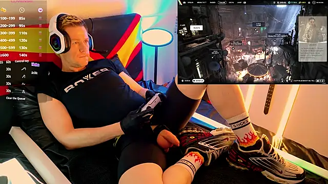 Snapshot of Fuc71 chatting on 02-04-26, 04:46 Fuc71 online show from 02-04-26, 04:46