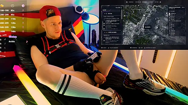 Snapshot of Fuc71 chatting on 02-15-26, 04:03 Fuc71 online show from 02-15-26, 04:03