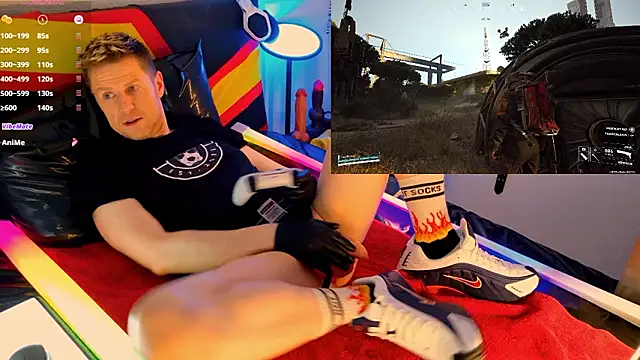 Snapshot of Fuc71 chatting on 03-05-26, 07:21 Fuc71 online show from 03-05-26, 07:21