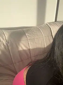 Snapshot of ZoeZayd chatting on 01-15-26, 04:44 ZoeZayd online show from 01-15-26, 04:44