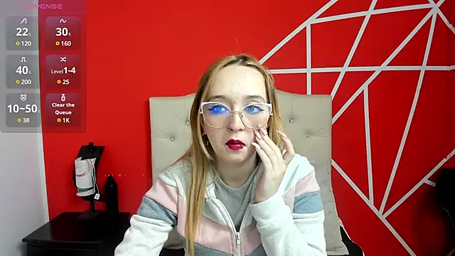 Snapshot of Liaroberts1 chatting on 01-14-25, 12:03 Liaroberts1 online show from 01-14-25, 12:03