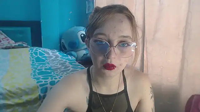 Snapshot of Liaroberts1 chatting on 01-28-25, 12:11 Liaroberts1 online show from 01-28-25, 12:11