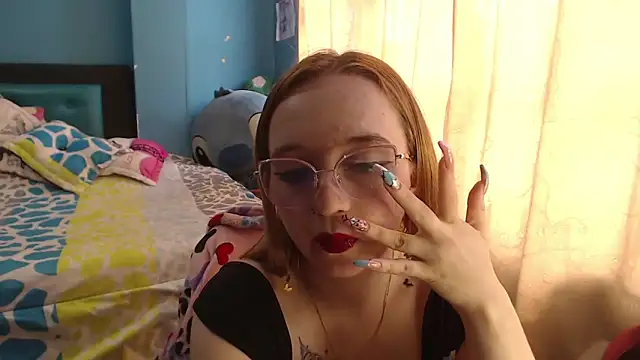 Snapshot of Liaroberts1 chatting on 02-08-25, 03:10 Liaroberts1 online show from 02-08-25, 03:10