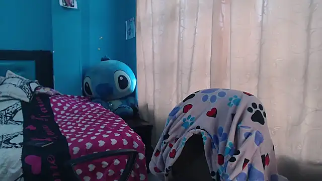 Snapshot of Liaroberts1 chatting on 02-11-25, 12:05 Liaroberts1 online show from 02-11-25, 12:05