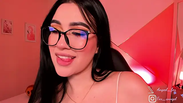 angeel fox online show from 12-20-25, 01:07