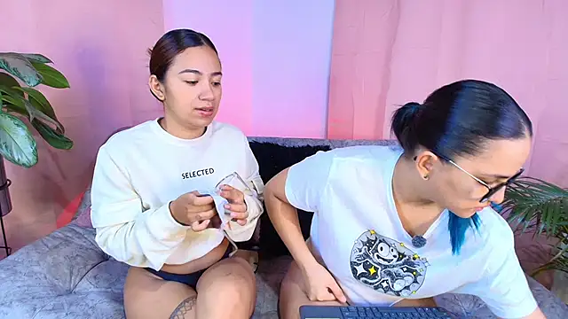 Jules n Gia online show from 12-16-25, 10:42