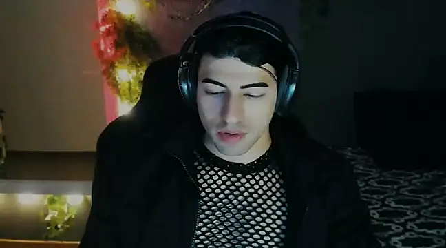 Snapshot of newjeff chatting on 03-15-25, 02:46 newjeff online show from 03-15-25, 02:46