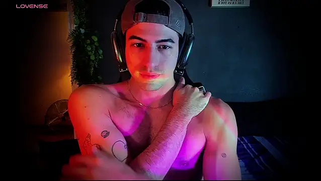 Snapshot of newjeff chatting on 10-11-25, 09:13 newjeff online show from 10-11-25, 09:13