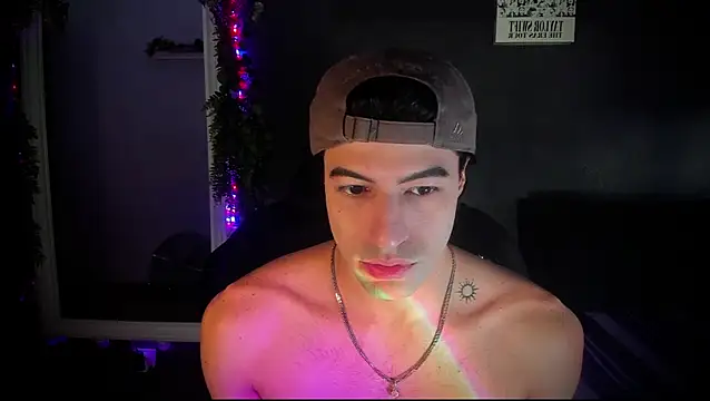 Snapshot of newjeff chatting on 10-17-25, 10:40 newjeff online show from 10-17-25, 10:40