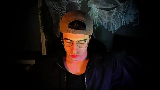 Snapshot of newjeff chatting on 10-31-25, 09:21 newjeff online show from 10-31-25, 09:21