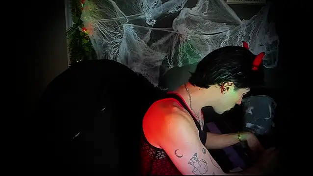 Snapshot of newjeff chatting on 10-31-25, 09:27 newjeff online show from 10-31-25, 09:27