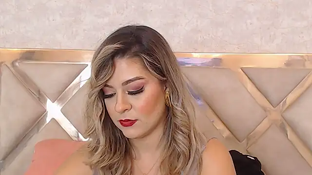 JoannaStanford online show from 12-19-24, 02:12