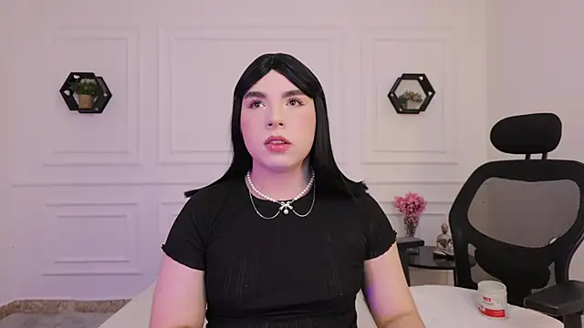 Snapshot of meloddysky chatting on 11-06-25, 04:52 meloddysky online show from 11-06-25, 04:52