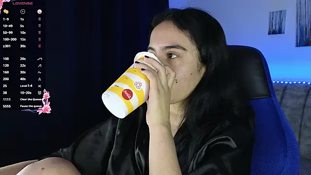 ZaraDames  online show from 12-18-25, 04:29