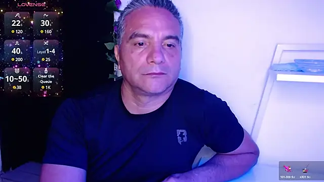 Snapshot of golden_punisher chatting on 01-10-25, 08:51 golden punisher online show from 01-10-25, 08:51