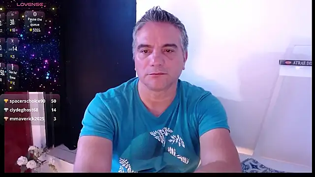 Snapshot of golden_punisher chatting on 02-02-25, 08:13 golden punisher online show from 02-02-25, 08:13