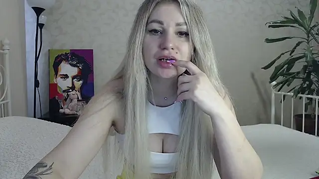 ShyEvaa online show from 04-17-26, 10:51