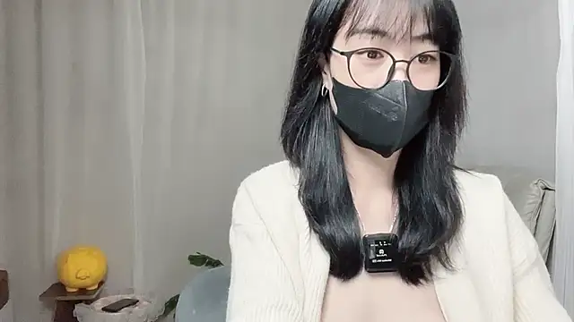  minji bae online show from 10-23-25, 05:44