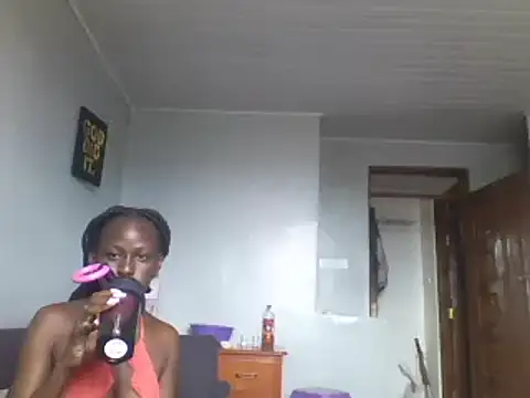 Snapshot of chilliedoug chatting on 12-22-24, 08:16 chilliedoug online show from 12-22-24, 08:16