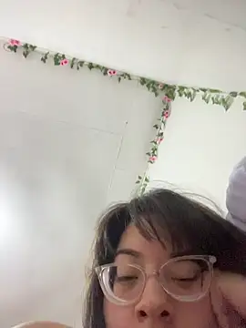 indiegirl666 online show from 02-14-26, 05:48