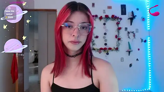 Snapshot of _GalyaX_ chatting on 02-12-25, 12:33 GalyaX online show from 02-12-25, 12:33