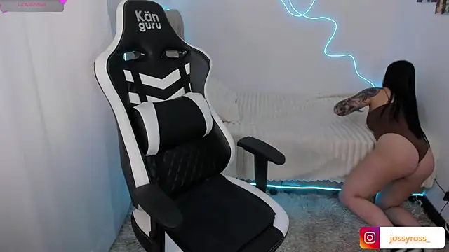 Victoryyy  online show from 09-19-25, 07:14