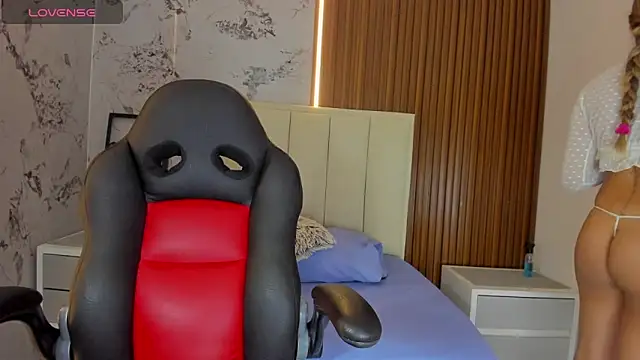 SUNNYCYRUS online show from 11-21-25, 02:16