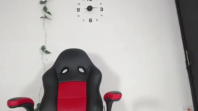 evelin 999  online show from 01-30-25, 02:16