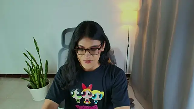 Snapshot of vitta_alfayed chatting on 11-13-25, 12:42 vitta alfayed online show from 11-13-25, 12:42