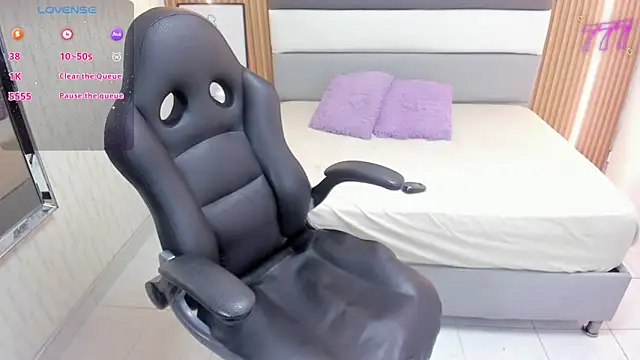 SUZETMONACO online show from 04-27-26, 07:34