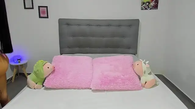 Agataowens online show from 02-19-25, 02:23