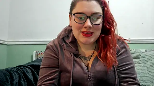 Bustycurves online show from 01-06-25, 07:35