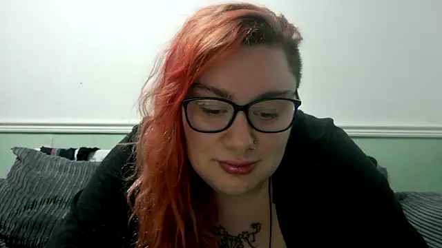 Bustycurves online show from 02-26-25, 09:48