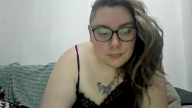 Bustycurves online show from 01-13-26, 08:47
