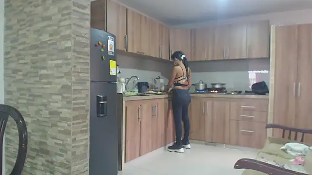 Snapshot of brigitht chatting on 01-24-25, 09:15 brigitht online show from 01-24-25, 09:15