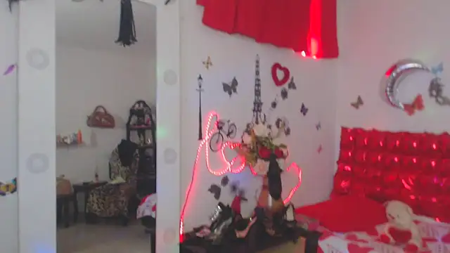 Snapshot of brigitht chatting on 03-08-25, 06:05 brigitht online show from 03-08-25, 06:05