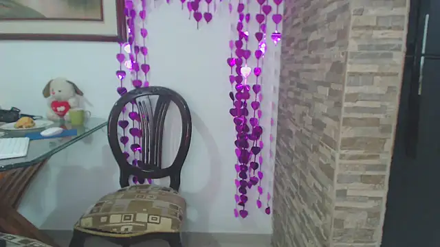 Snapshot of brigitht chatting on 03-12-25, 07:35 brigitht online show from 03-12-25, 07:35