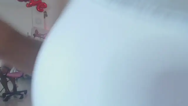 Snapshot of brigitht chatting on 09-08-25, 07:35 brigitht online show from 09-08-25, 07:35