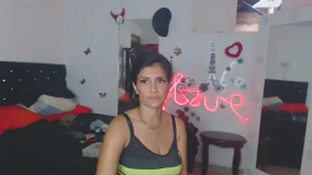 Snapshot of brigitht chatting on 11-03-25, 10:42 brigitht online show from 11-03-25, 10:42