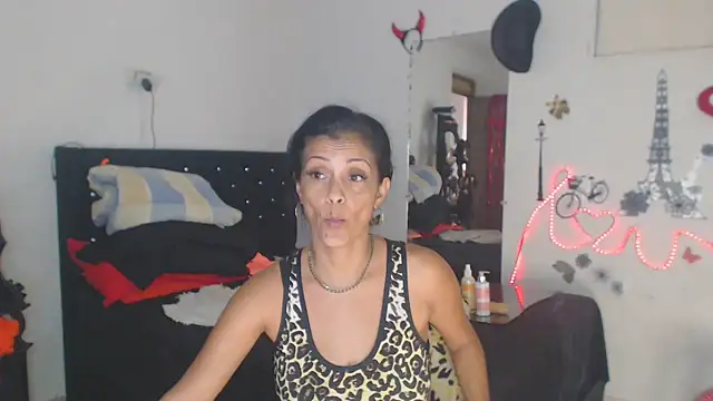 Snapshot of brigitht chatting on 11-05-25, 09:26 brigitht online show from 11-05-25, 09:26