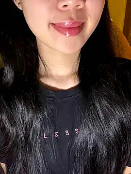 minmin2kk5 online show from 11-09-25, 04:16