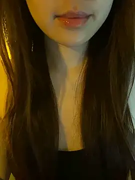 minmin2kk5 online show from 04-03-26, 01:36