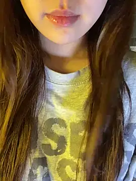 minmin2kk5 online show from 05-14-26, 03:19