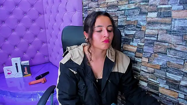 Snapshot of celeste_blue69 chatting on 12-11-24, 09:41 celeste blue69 online show from 12-11-24, 09:41