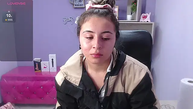 Snapshot of celeste_blue69 chatting on 01-20-25, 09:24 celeste blue69 online show from 01-20-25, 09:24