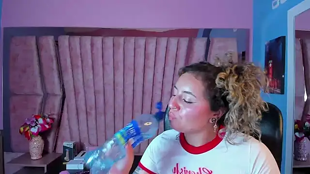 Snapshot of celeste_blue69 chatting on 02-11-25, 07:54 celeste blue69 online show from 02-11-25, 07:54