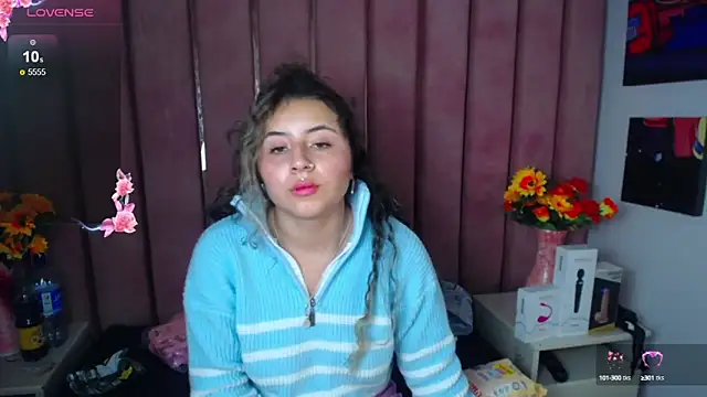 Snapshot of celeste_blue69 chatting on 02-12-25, 06:51 celeste blue69 online show from 02-12-25, 06:51