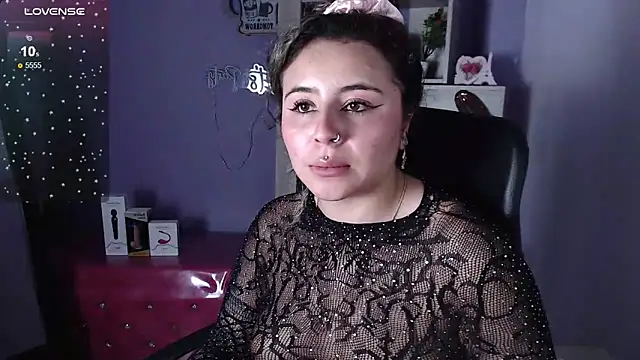 Snapshot of celeste_blue69 chatting on 02-19-25, 09:06 celeste blue69 online show from 02-19-25, 09:06